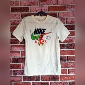 Nike Sole Food Men's Cream Graphic Tee